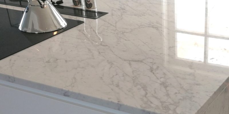 Arbeitsoberflächen für die Küche aus Carrara-Marmor